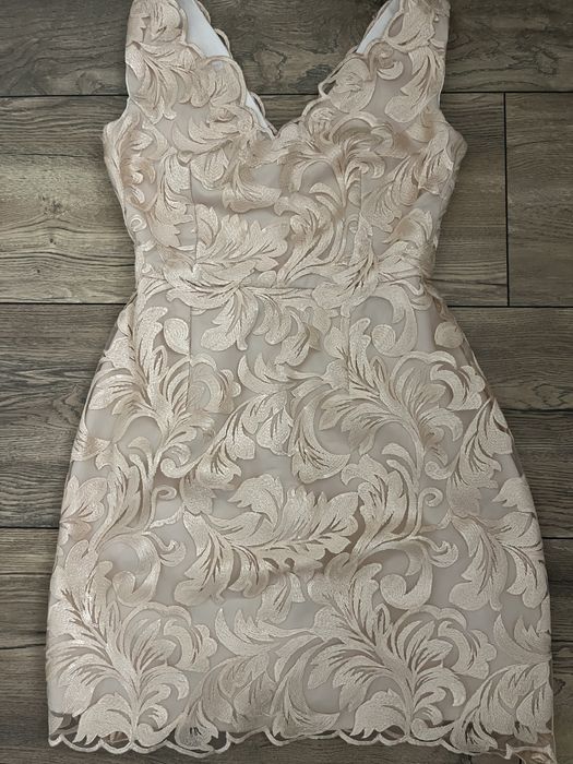 Елегантна  рокля  XS