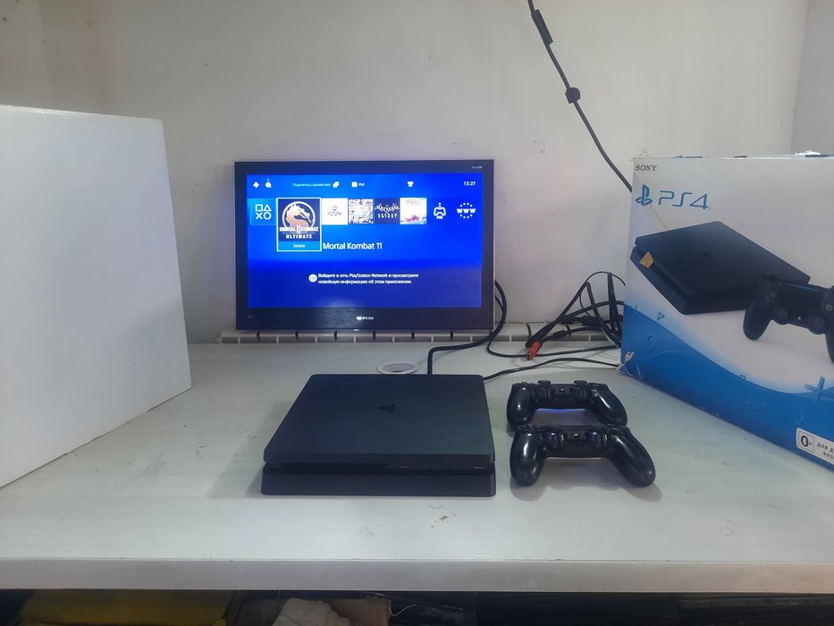 Playstation 4 Слим Фифа24 Мартол комбат11 Гта5 Гонка Батман 2 джойстик