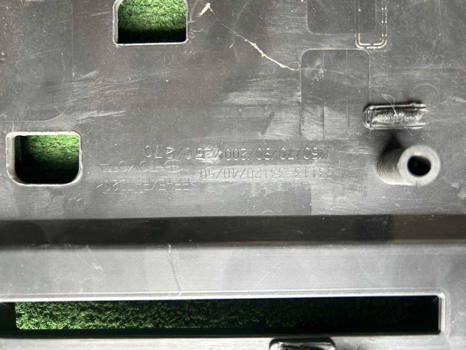 решетка в предна броня Toyota Camry XV70 модел 2021-2024г. #531SA