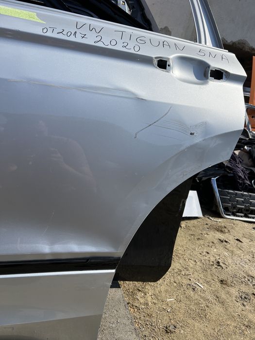 VW Tiguan 5NA 2020 задна лява врата