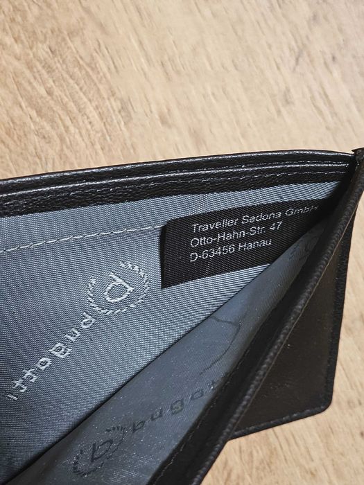 Мъжки портфейл " Bugatti "