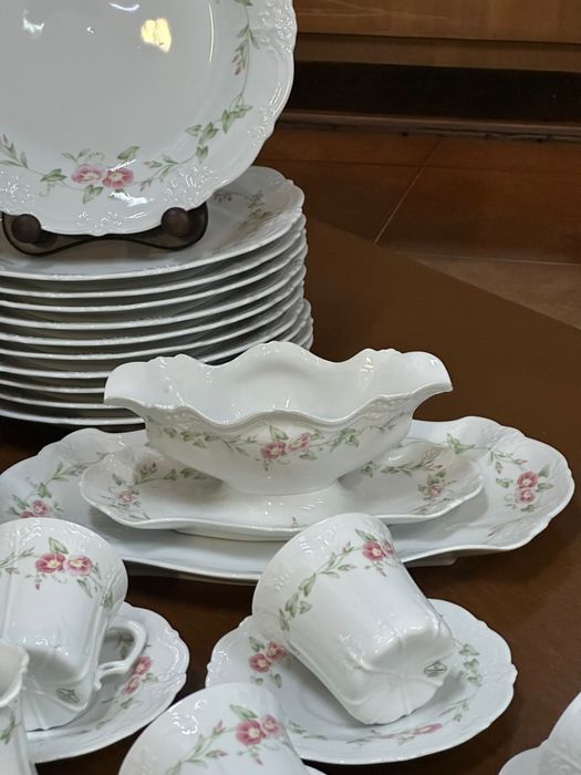 Set De Masa si Cafea De 8 Persoane