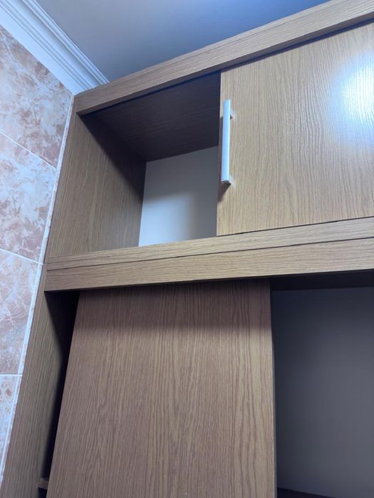 Большой шкаф для дома