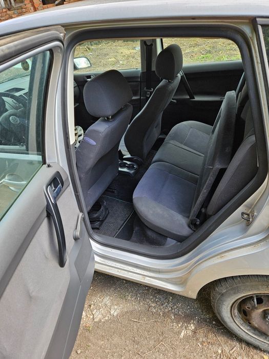 На части VW Polo Поло  IV 9N 1.2 2002 година Перфектно