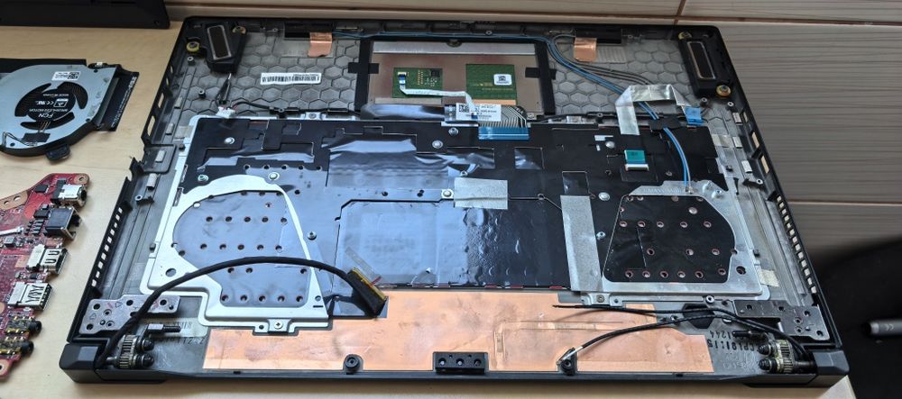 Piese / Dezmembrez ASUS ROG Zephyrus S GX502GV_i7-9750H_RTX_15.6"240HZ