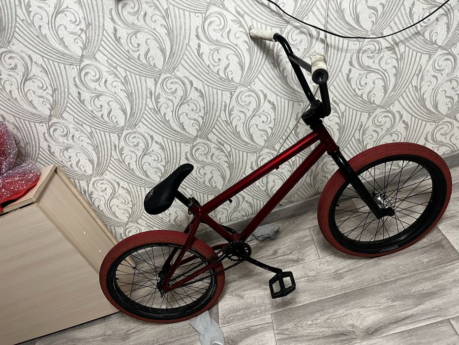 Продам бмх  кастом