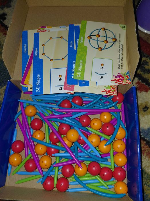 Set constructii pentru invatare geometrie 3D de la Learning Resources