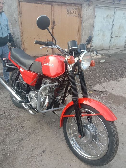 Java mototsikl 2 ta. Dakumenti bor. 850$ 1250$.