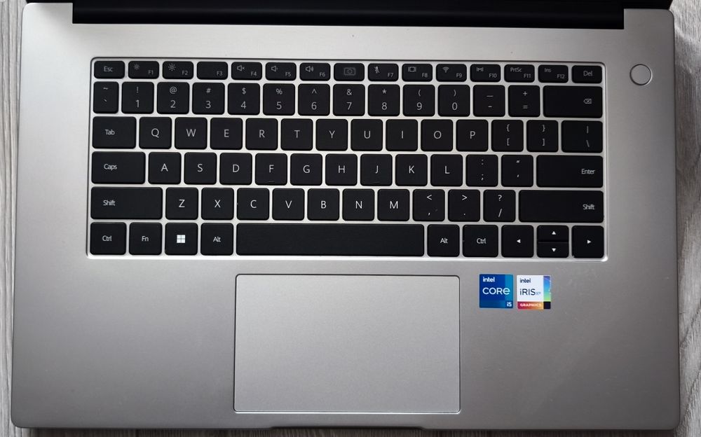 Huawei MateBook D15 15,6 FHD/ I5-1135G7/8GB/SSD 512GB  !