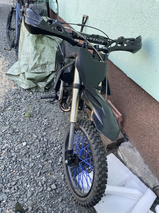 Cross 125cc in 4 timpi