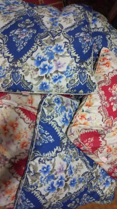 Продам подушка 70×70; 1000тг