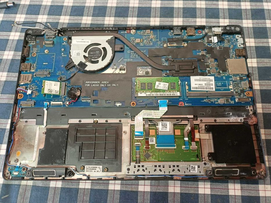 Elemente Dell Latitude E5590