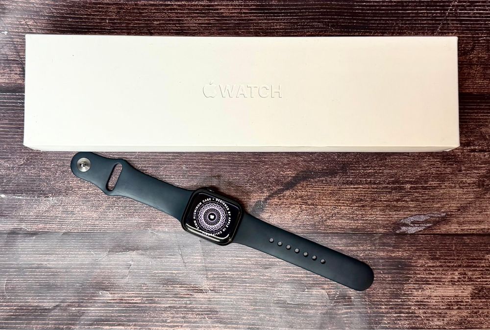 Apple watch 8 41mm в идеальном состоянии ,гарантия