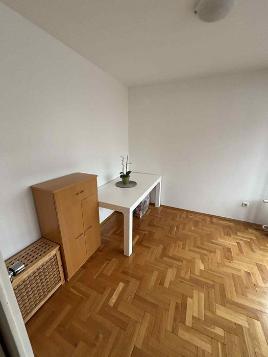 Дава се под наем Четиристаен апартамент в София, Гоце Делчев - 110 кв.м за 946.56 € - Снимка #9