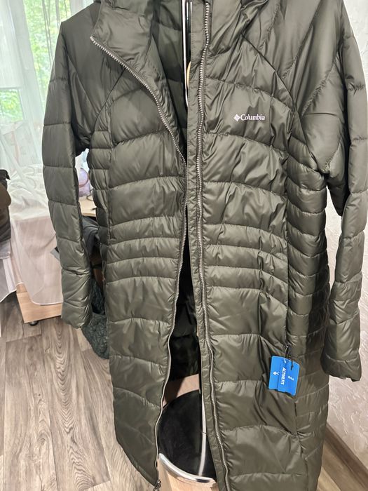 Продам демисезонное пальто Columbia