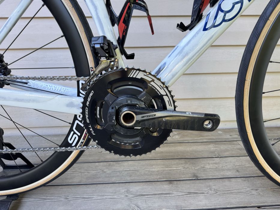 Карбонов шосеен велосипед Cinelli Pressure – Team Edition (MBH Bank Ballan CSB Colpack)