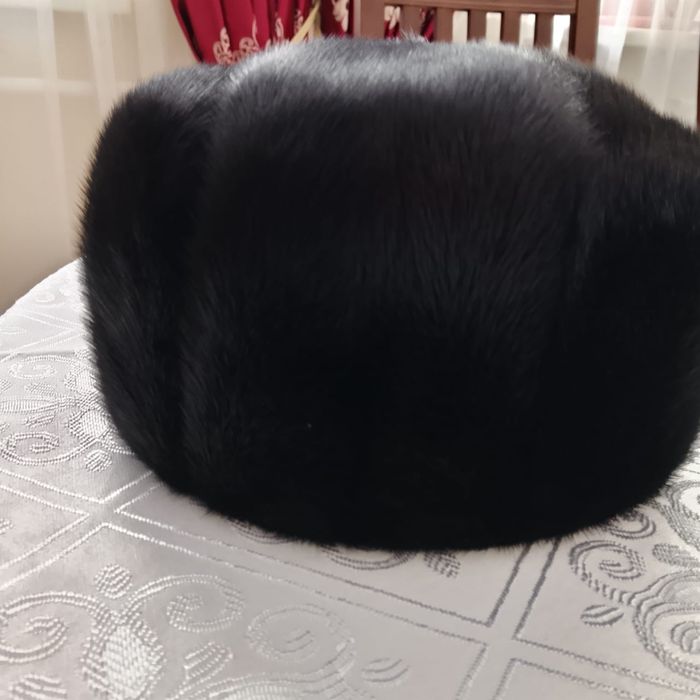 Продам норковую шапку мужская