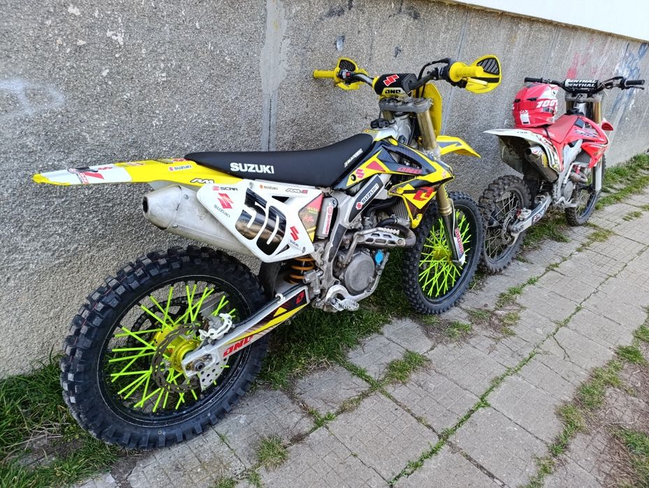 Продавам двата кроса