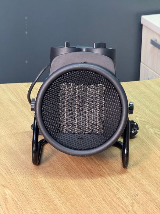 Обогреватель/тепловая пушка/тепловентилятор/электронагреватель/2кВт