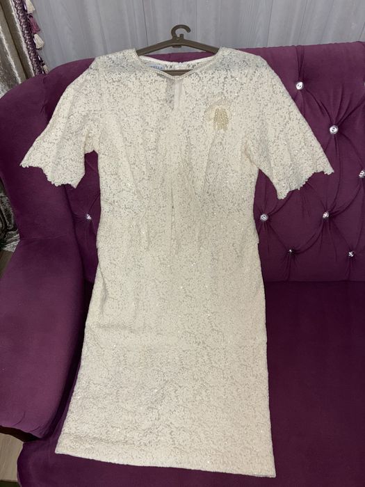 Женское вечернее платье