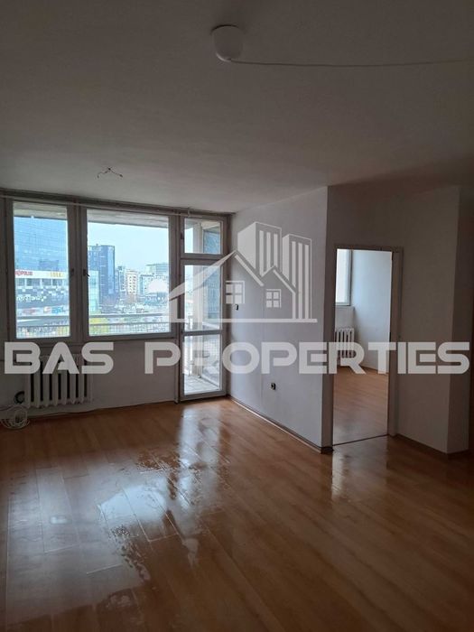 Продава се Двустаен апартамент в София, Гоце Делчев - 85 кв.м за 1740 €/кв.м - Снимка #1