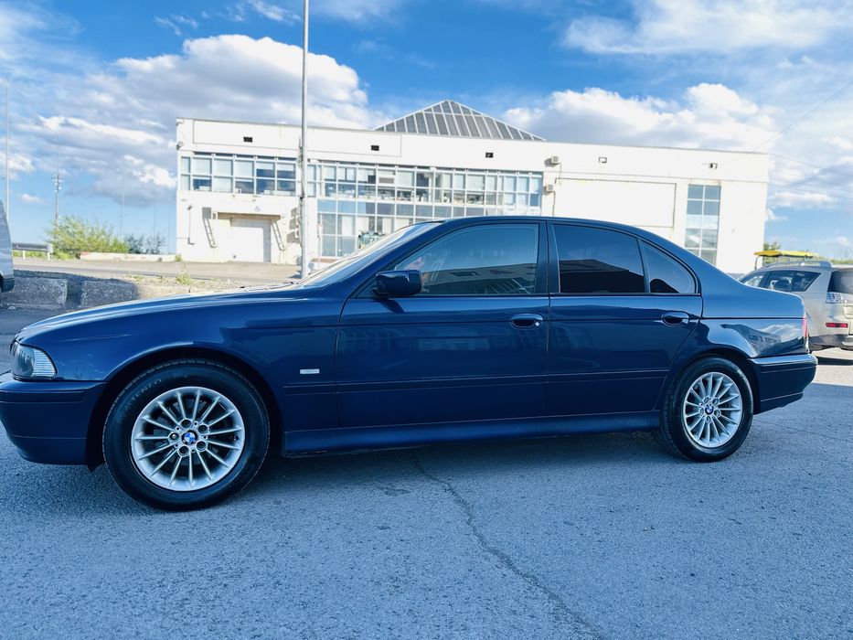 Продам бмв е39 525