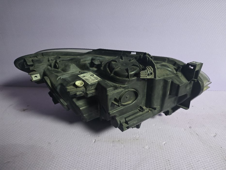 Far stânga BMW seria 1 f20 f21 original  fără xenon cu halogen