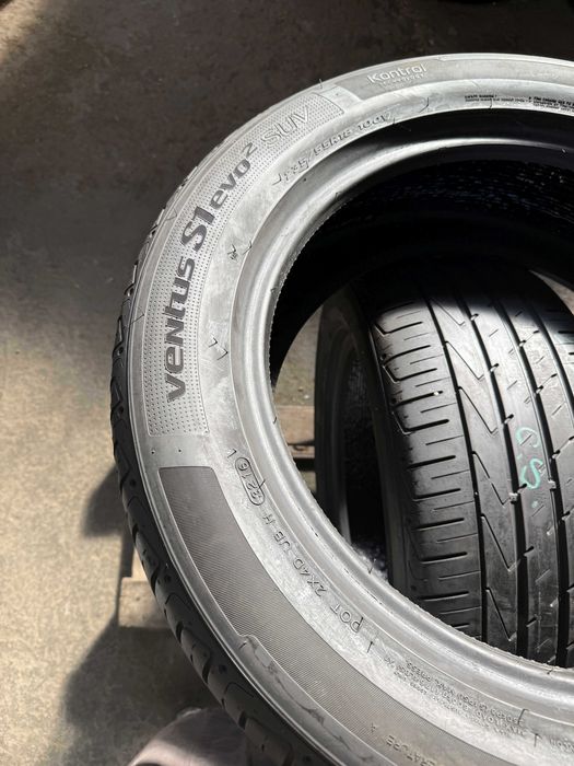 2x Anvelope Vara 235/55 R18 Seal - Hankook Ventus S1 Evo 2 Suv