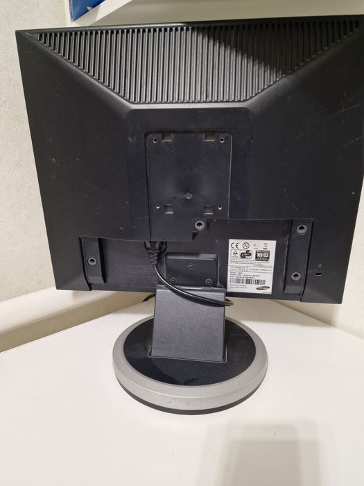 Продам монитор Samsung