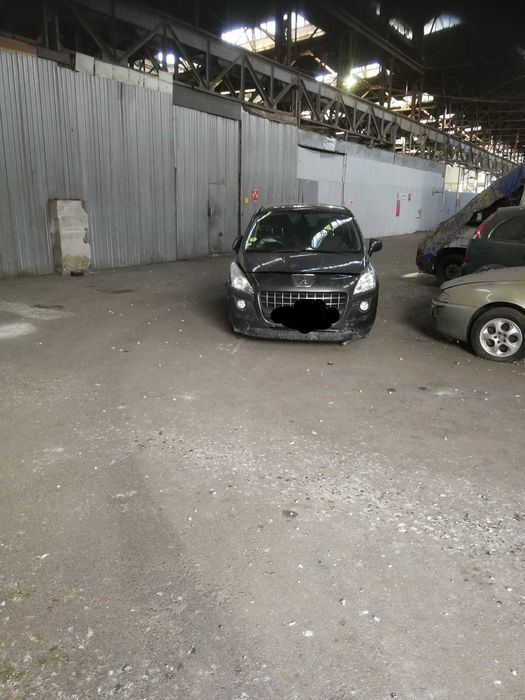 Dezmembrez Peugeot 3008 1.6hdi an 2010