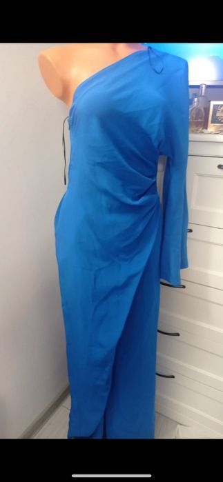Zara, rochii foarte frumoase, noi, 120 lei bucata