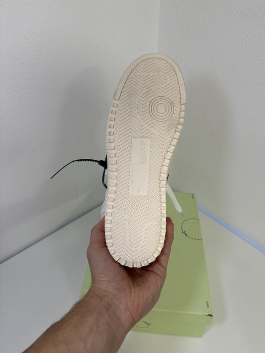 Off white court 3.0