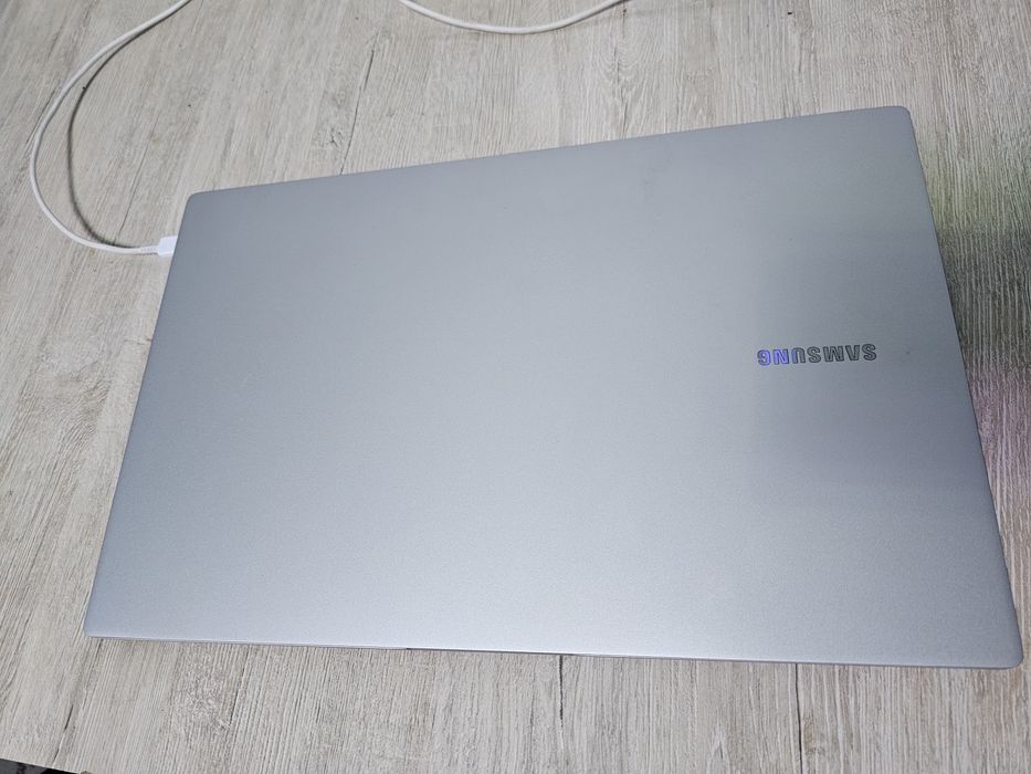 Samsung Galaxy book 4