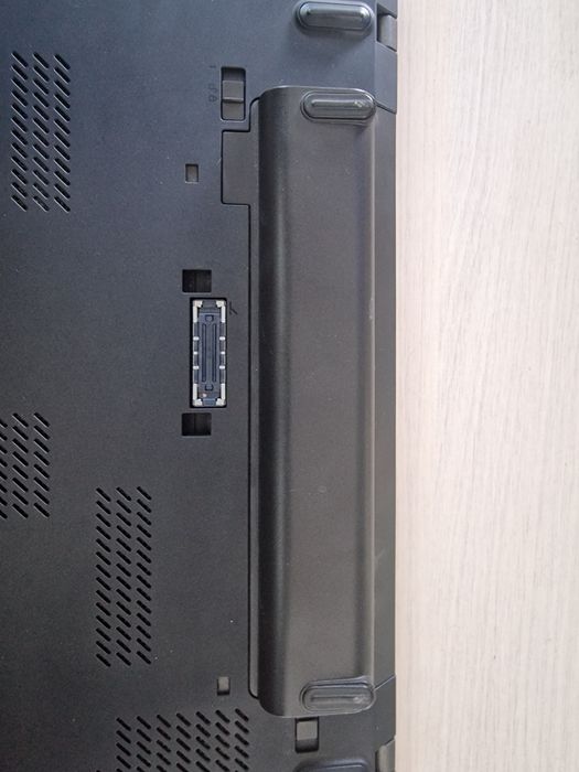 Dezmembrez Lenovo ThinkPad T440