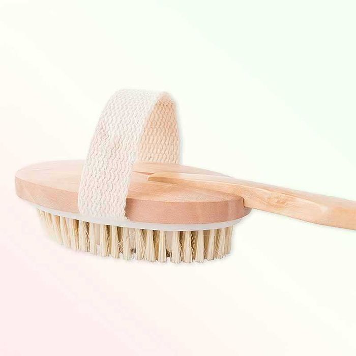 Дървена четка за тяло с натурални влакна, ексфолиращ и масажен ефект