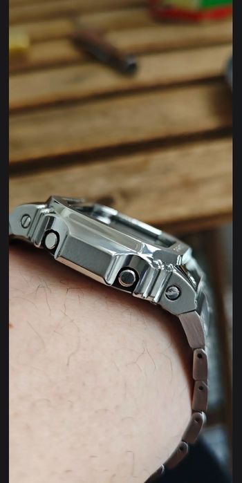 Casio G-5600E, G-shock.