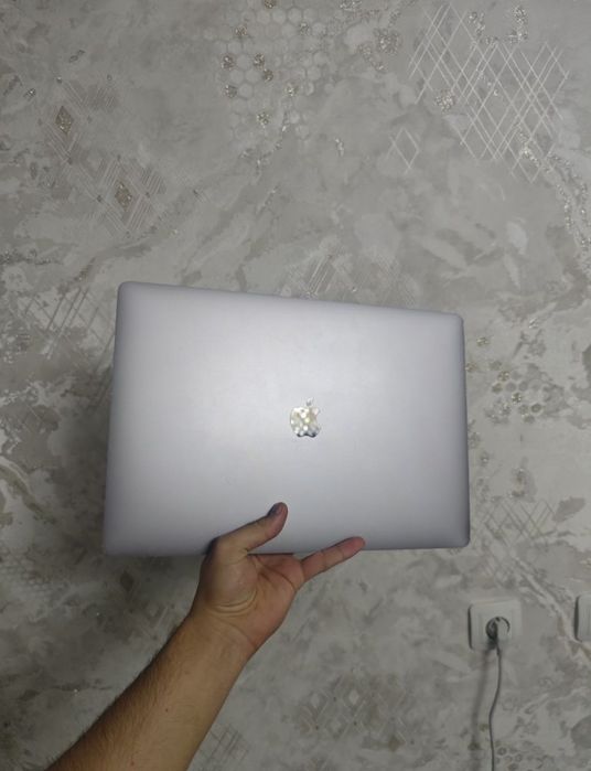 Macbook pro I9 16/1TB