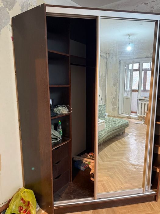 Продам шкаф купе