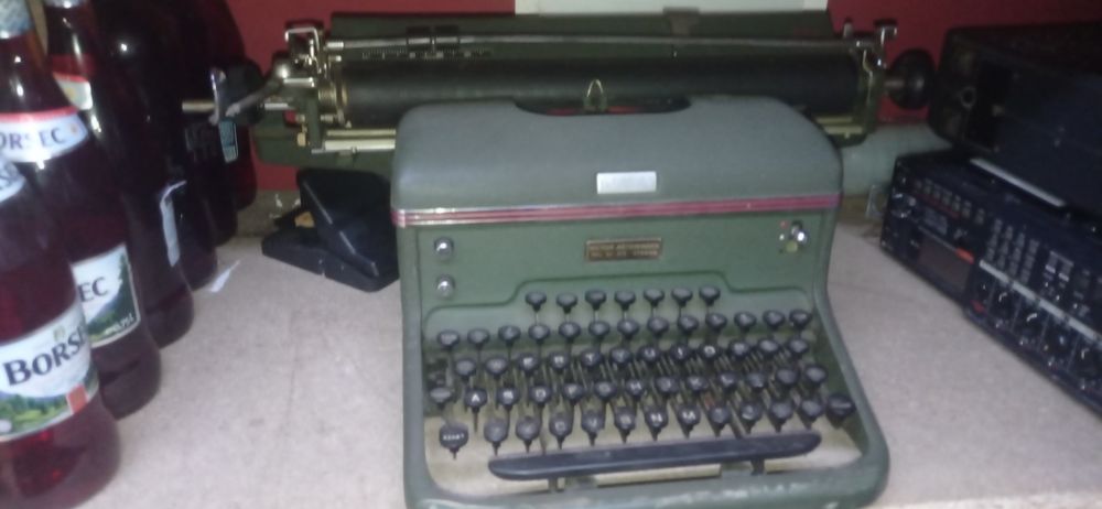 Halda mașina mecanica  de scris suedeză raritate