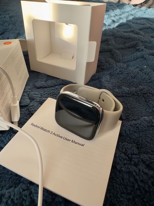 Смарт часовник Redmi Active Watch 3