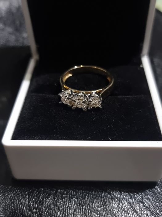 Бриллиантовое кольцо