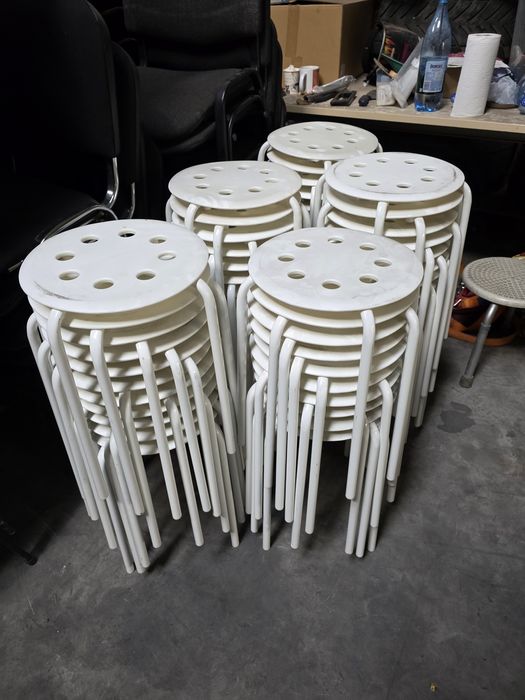 Scaune diferite modele