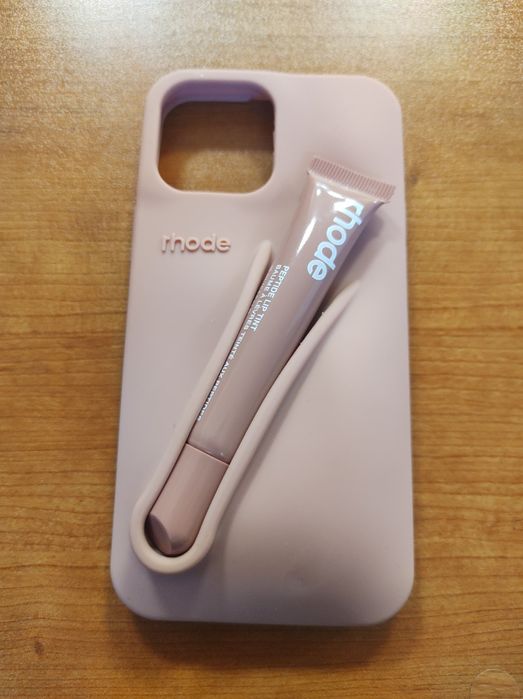 Rhode калъф с гланц iPhone Case + Lip Tint Gloss