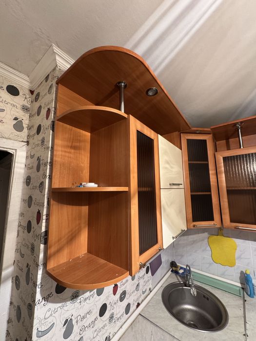 Кухонный гарнитур продам