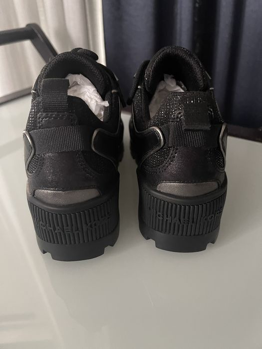 Кроссовки Michael Kors