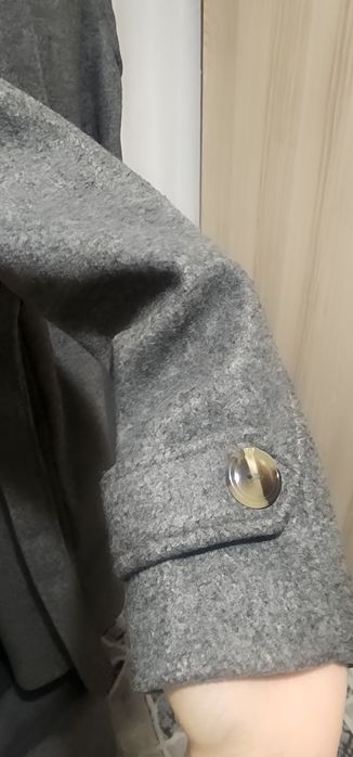 Женское осеннее пальто