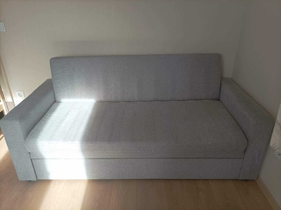 Сив разтегателен диван 190х85