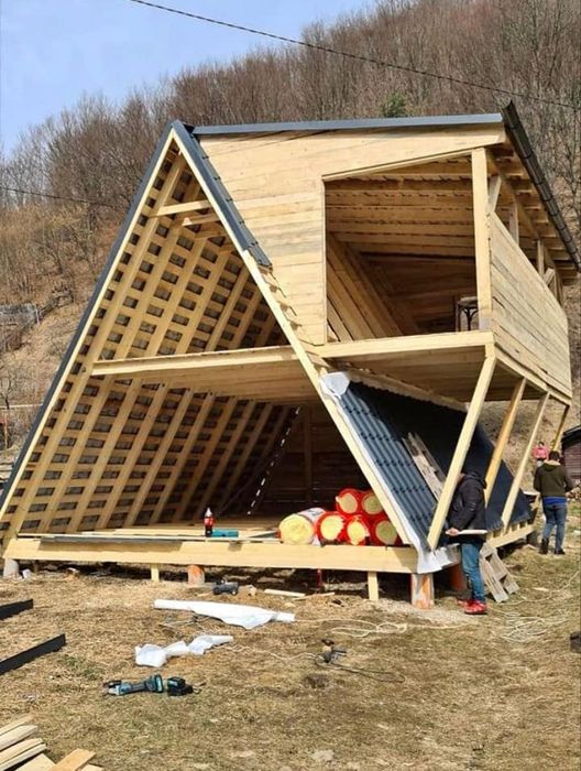 Case si cabane A frame