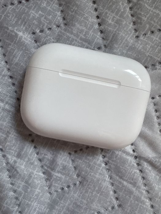 Оригинал airpods pro 3