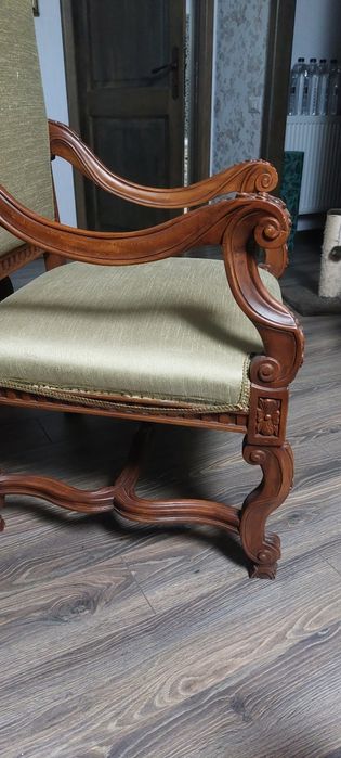 Jilt scaun fotoliu lemn masiv clasic